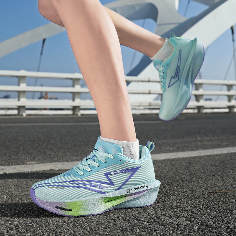 حذاء رياضي اورطوبيديك